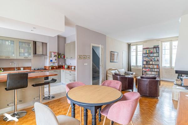 Maison à vendre 878 560 € Bordeaux 5 p 152 m² DPE D