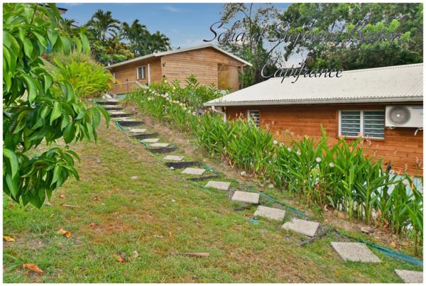 À vendre - Sainte-Luce Martinique - Propriété 5 logements indépendants - 241 m² habitables - Vue mer - P10