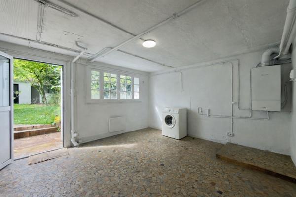 Charentonneau Maisons Alfort -Maison 4 pcs 130 m2 avec climatisation, jardin + Dépendances