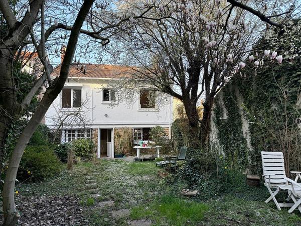 Charentonneau Maisons Alfort -Maison 4 pcs 130 m2 avec climatisation, jardin + Dépendances