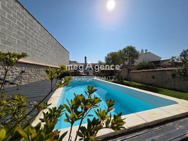 Maison à SAINT-JEAN-D'ANGELY, 17400 - 5 pièces 101m²