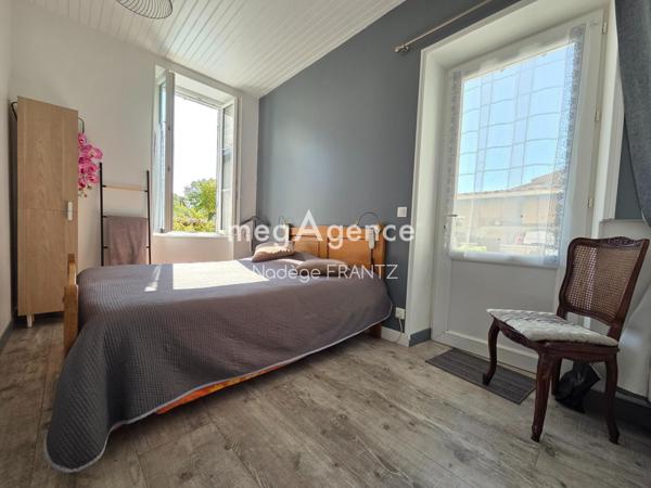 Maison à SAINT-JEAN-D'ANGELY, 17400 - 5 pièces 101m²