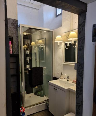 Description de cette maison de 270m² avec piscine