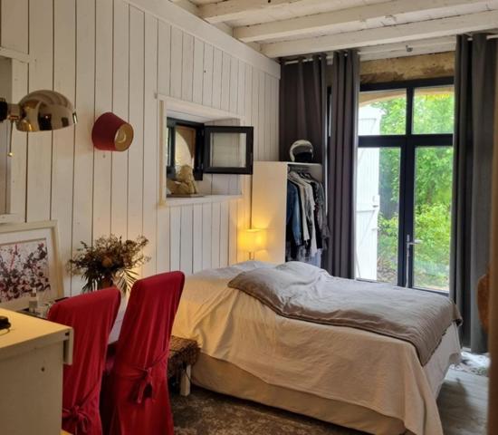 Description de cette maison de 270m² avec piscine