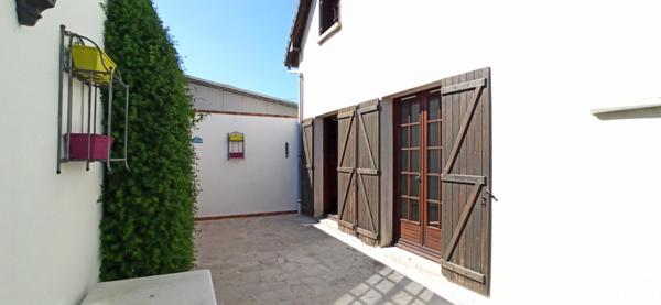 Maison à vendre 6 pièces 140 m² Saint-Étienne-du-Rouvray