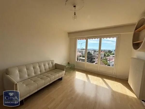 Appartement à louer 3 pièces 56m² Ambilly (74100)