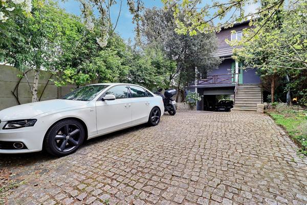 Maison Colombes 6 pièce(s) 140 m2