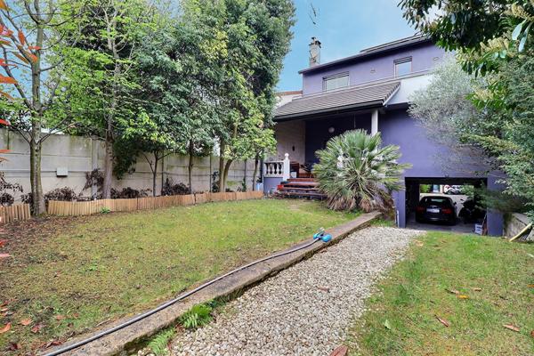 Maison Colombes 6 pièce(s) 140 m2