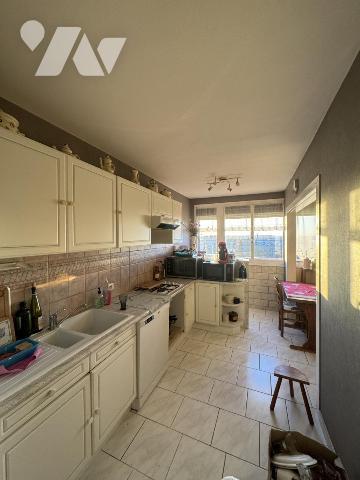 Appartement avec cave et parking