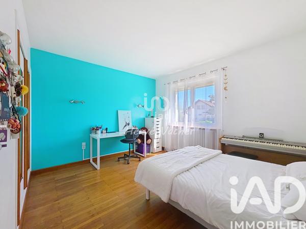 Maison à vendre 8 pièces 200 m² Saint-Denis-lès-Bourg