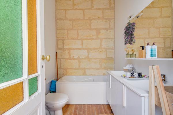 Le Bouscat (33110) Bureau à louer - cour extérieure