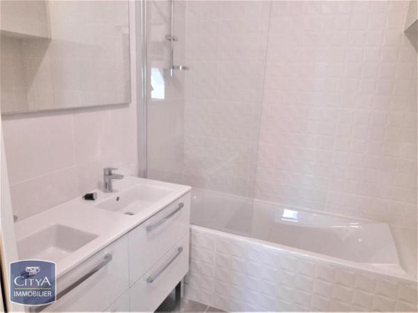 Appartement à louer 4 pièces 90.3m²