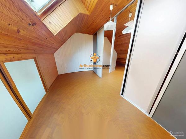 Vente                                                      Maison
                        
                     5 pièces                      125 m2                     à Bénac