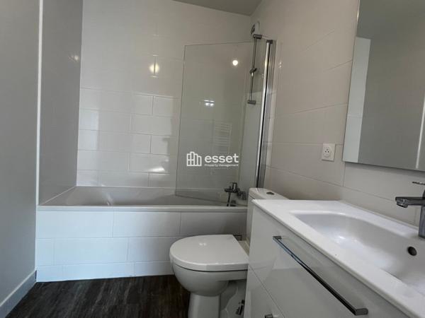 Location Studio 26 m² - Courbevoie 92400