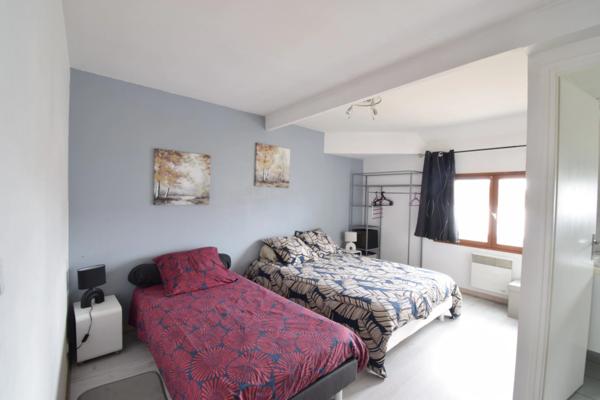 Ensemble immobilier 3 logements - 244m2 Idéal investissement - LOISY SUR MARNE