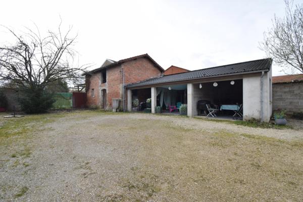 Ensemble immobilier 3 logements - 244m2 Idéal investissement - LOISY SUR MARNE