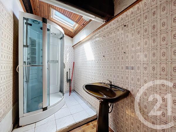 Immeuble à vendre  231,92 m2 BESSAN - 34