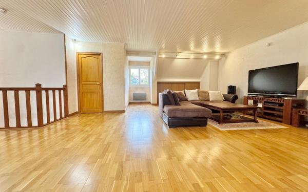 Maison à vendre    4 pièces •  Chevry-Cossigny