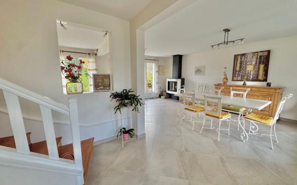 Maison à vendre    4 pièces •  Chevry-Cossigny