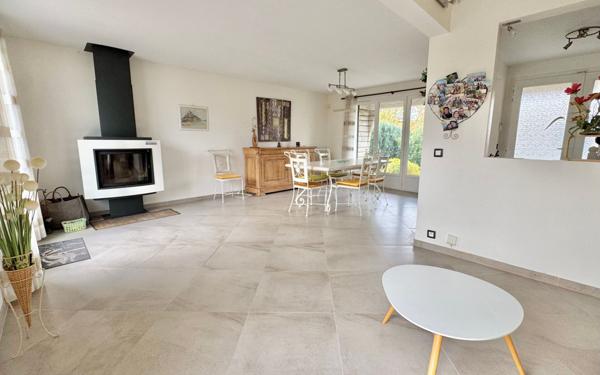 Maison à vendre    4 pièces •  Chevry-Cossigny