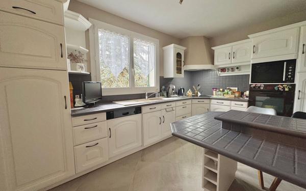 Maison à vendre    4 pièces •  Chevry-Cossigny