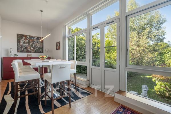 Demeure de caractère fin XIXᵉ, 395m² grand jardin intime sans vis-à-vis, hypercentre à 10min de Bord