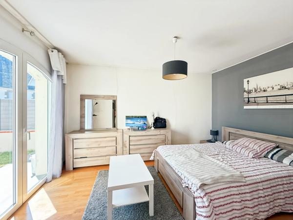 À VENDRE – Maison familiale 7 pièces à PONTIVY CENTRE-VILLE – 140 m², 4 chambres + bureaux, terrain 650 m², DPE B