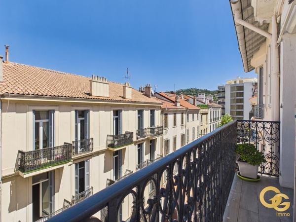 Appatement Duplex total de 104m2 plein centre de Cannes (06400)