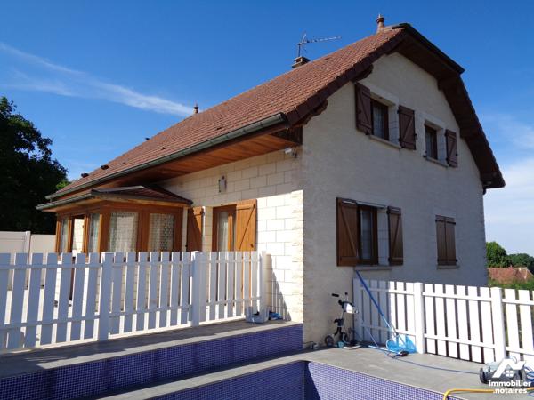 Maison récente située sur la commune de GRAY (70).