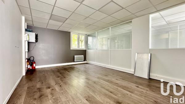 Building for sale 191 m² Pontault-Combault