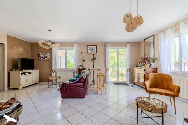 Maison à vendre 344 784 € Ambarès-et-Lagrave 6 p 139 m² DPE B