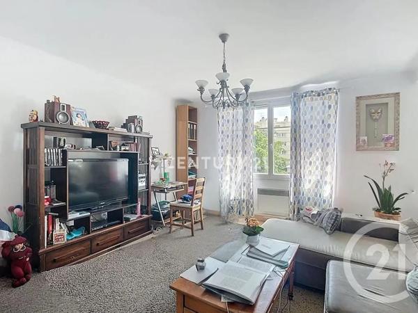 Appartement F3 à vendre  4 pièces - 72,67 m2 AUBAGNE - 13