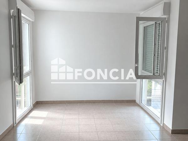 Location Appartement 3 pièces 65.17 m² - 74 - 76 RUE LAFONT Nantes 44300