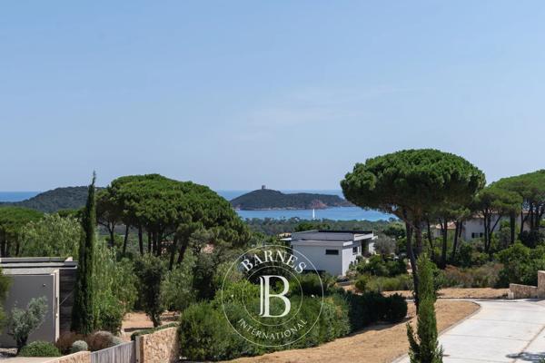 Sainte-Lucie-de-Porto-Vecchio, Villa jumelée 5 Chambres -  300 m² à vendre