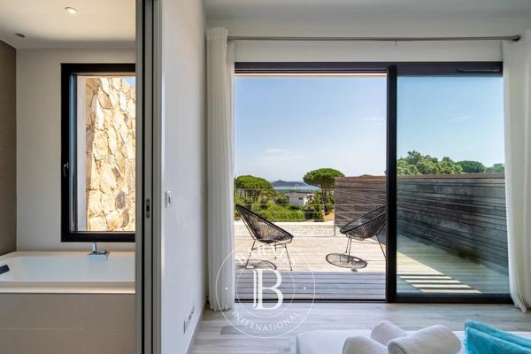 Sainte-Lucie-de-Porto-Vecchio, Villa jumelée 5 Chambres -  300 m² à vendre
