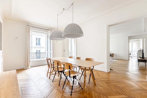 Paris 8ème, Appartement 4 Chambres -  177 m² à vendre