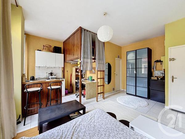 Appartement Studio à vendre  1 pièce - 23,76 m 2   LYON  - 69007