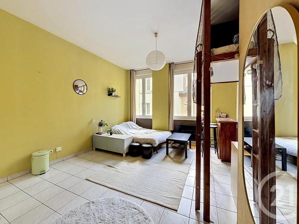 Appartement Studio à vendre  1 pièce - 23,76 m 2   LYON  - 69007