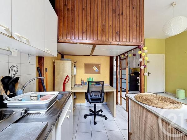 Appartement Studio à vendre  1 pièce - 23,76 m 2   LYON  - 69007