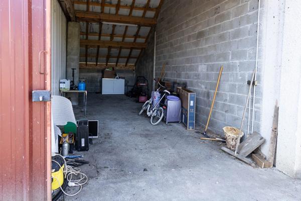 Maison rénovée, 3 chambres, terrain 2000m², 114m², hangar 100m² à MOMAS (64)