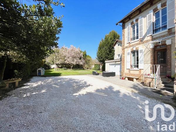 Maison 7 pièces de 161 m² à Villenoy (77124)
