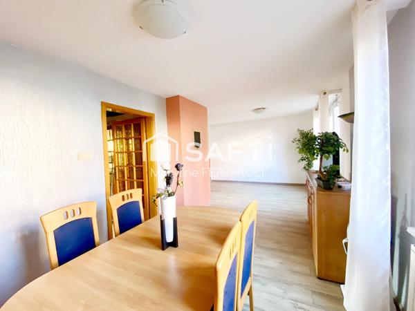 Maison de ville individuelle bi-famille