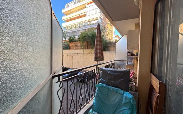 Appartement à vendre    2 pièces • 28,16 m2 Le Cannet