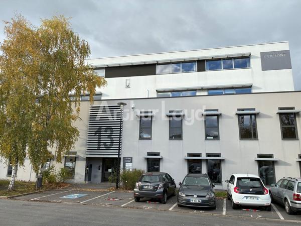 Bureaux à vendre ou à louer à Villeneuve-d'Ascq avec fibre optique et PMR