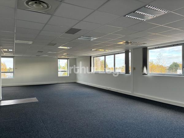Bureaux à vendre ou à louer à Villeneuve-d'Ascq avec fibre optique et PMR