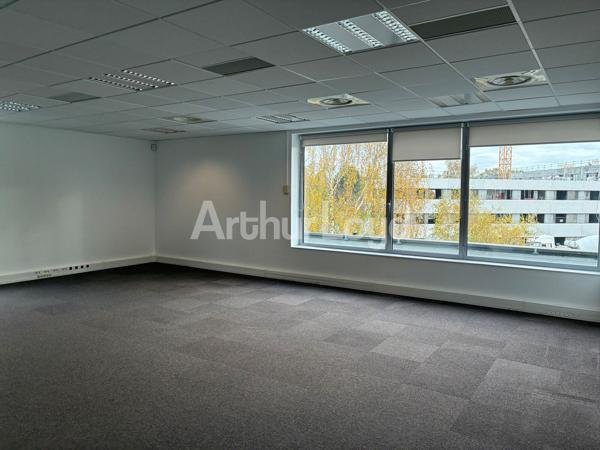 Bureaux à vendre ou à louer à Villeneuve-d'Ascq avec fibre optique et PMR