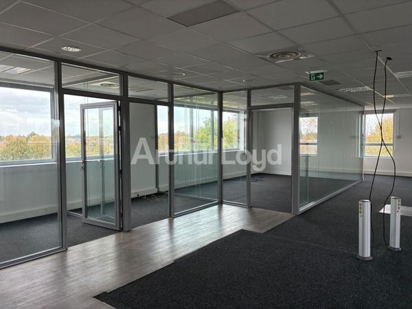Bureaux à vendre ou à louer à Villeneuve-d'Ascq avec fibre optique et PMR