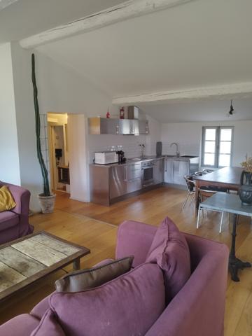 APPARTEMENT T3 MEUBLE CENTRE-VILLE CARCASSONNE