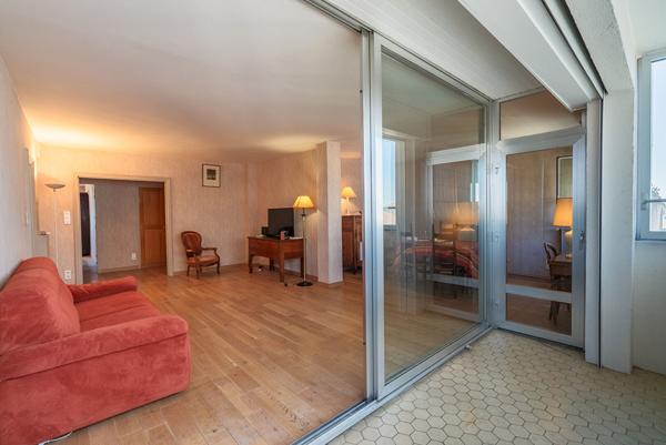 CARCASSONNE – DAVILLA Vaste Appartement T4 114m² (108m² Carrez) avec loggia, ascenseur, et place de parking couvert