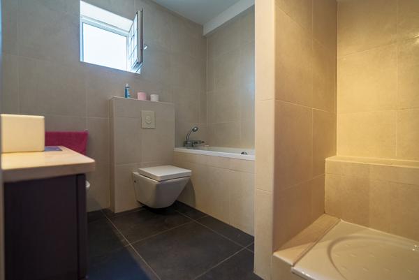 CARCASSONNE – DAVILLA Vaste Appartement T4 114m² (108m² Carrez) avec loggia, ascenseur, et place de parking couvert